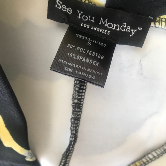 Like new pencil skirt. Only worn once - Picture 5 of 8